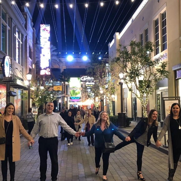 Meet your Posher, Robyn - Picture 8 of 8